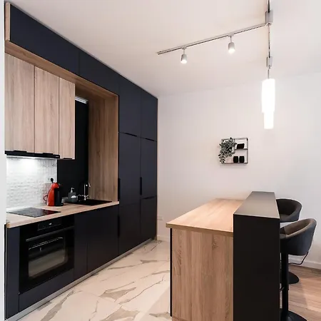 High-end 1br In Pipera W Parking Apartment Bucharest