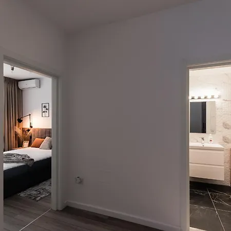 Apartment High-end 1br In Pipera W Parking Bucharest