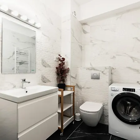 High-end 1br In Pipera W Parking Apartment Bucharest