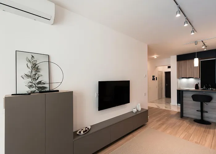Apartment High-end 1br In Pipera W Parking